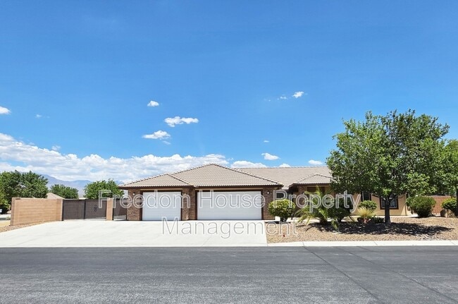 Photo - 111 Mondale Ct