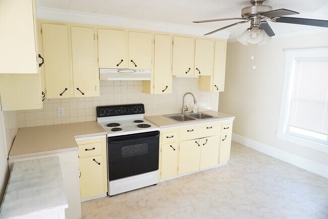 Photo - 76 4th Ave Unit 2nd FL