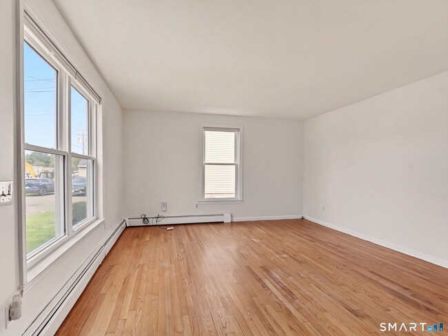 108 Kenwood Ave
