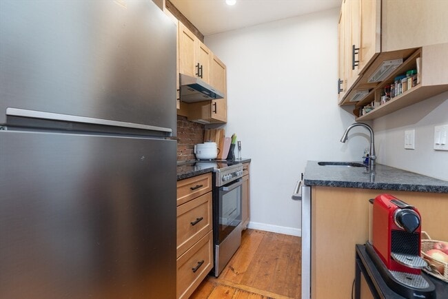 Photo - 73 Chandler St Unit 7