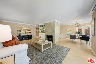 Photo - 2345 Roscomare Rd