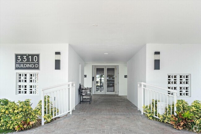 Building Photo - 3310 S Ocean Blvd Unit 428-D Rental