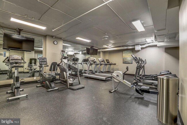 One of 2 gyms - 3800 Powell Ln Unit 10th floor