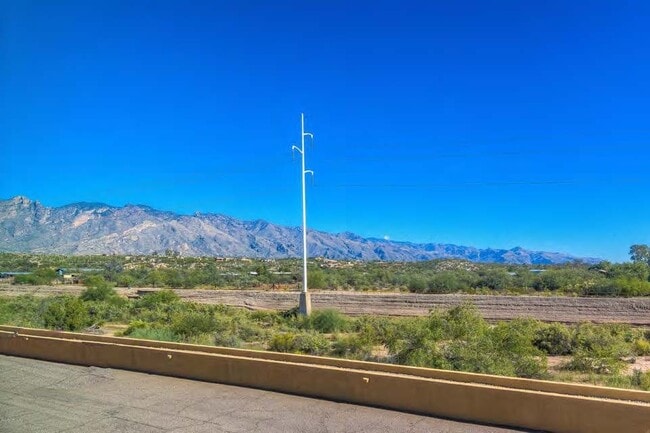 Building Photo - 3874 Paseo de Las Canchas Rental