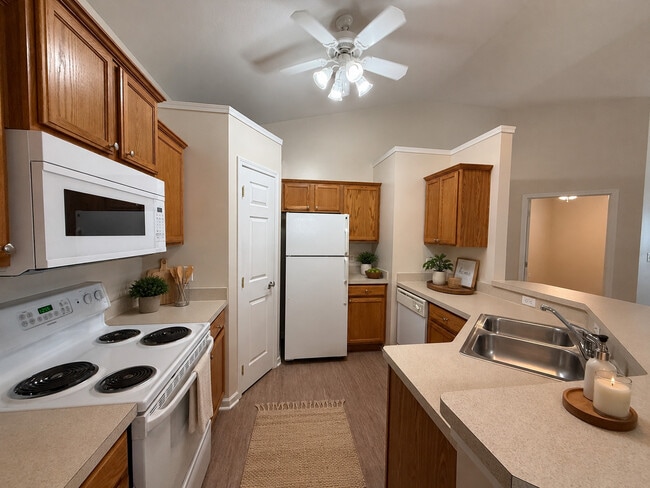 Freedom Crossing Apartments