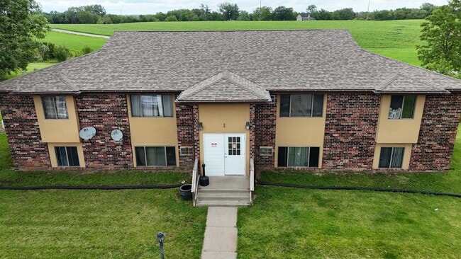 Photo - 303 Ilion Ave Apartments Unit 2