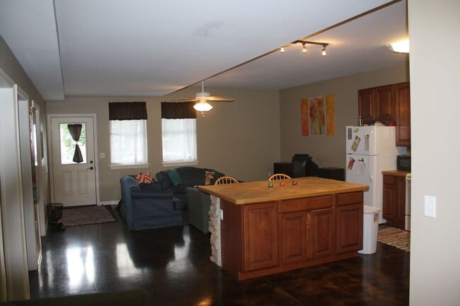 Photo - 4 Bedroom Luxury Apartments Unidad #1