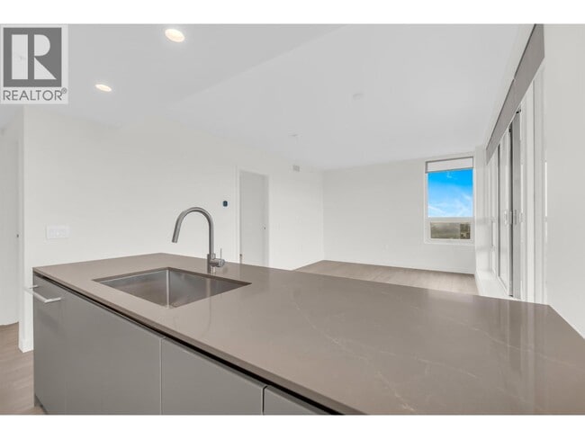 2135 Springer Ave Unit 3605
