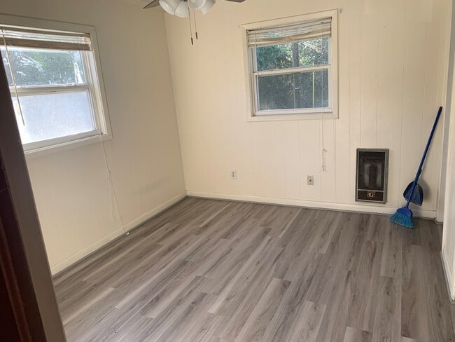 Photo - Wuergler Village