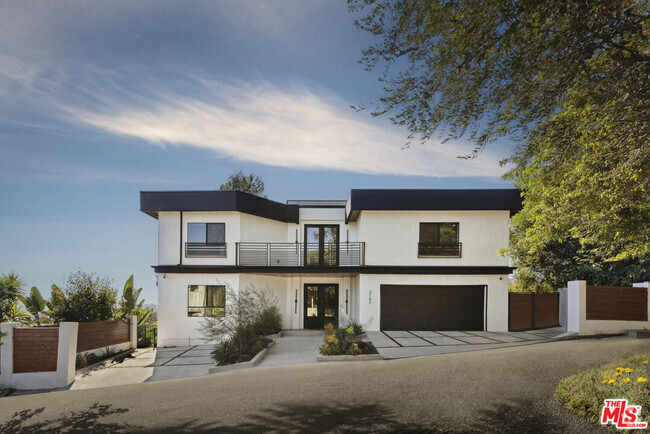 Building Photo - 2161 Argyle Ave Rental
