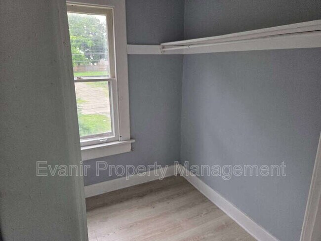 Photo - 626 Pritz Ave