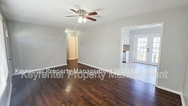 Photo - 9414 Palmer Ave