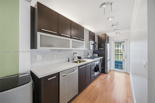 Photo - 7207 Bay Dr Unidad 21