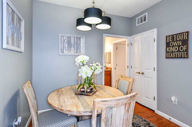 Windermere Cay apartments — community photo