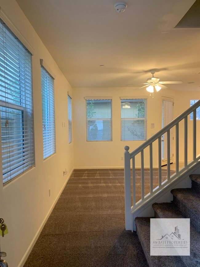 Photo - 3663 Etchings Way