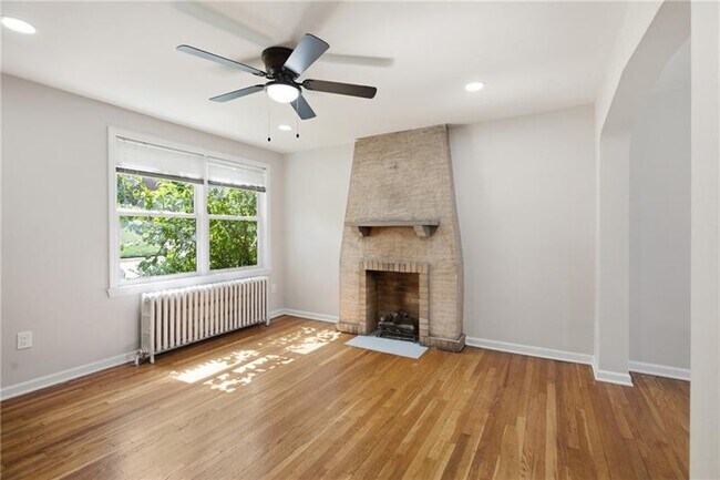 Photo - 3992 Beechwood Blvd