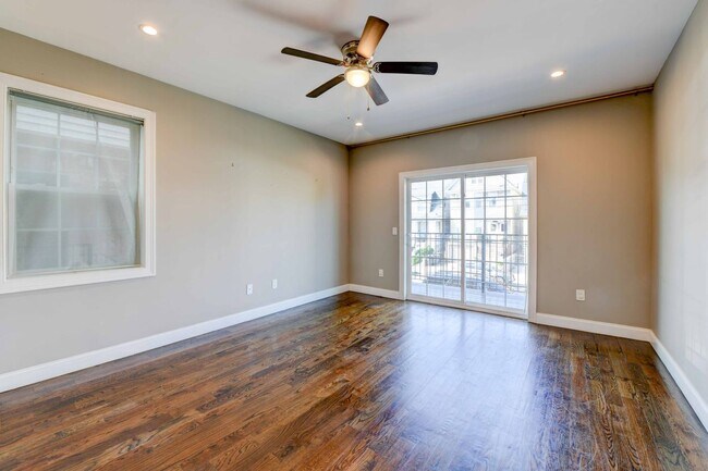 Photo - 97 W 55th St Unit apt 1