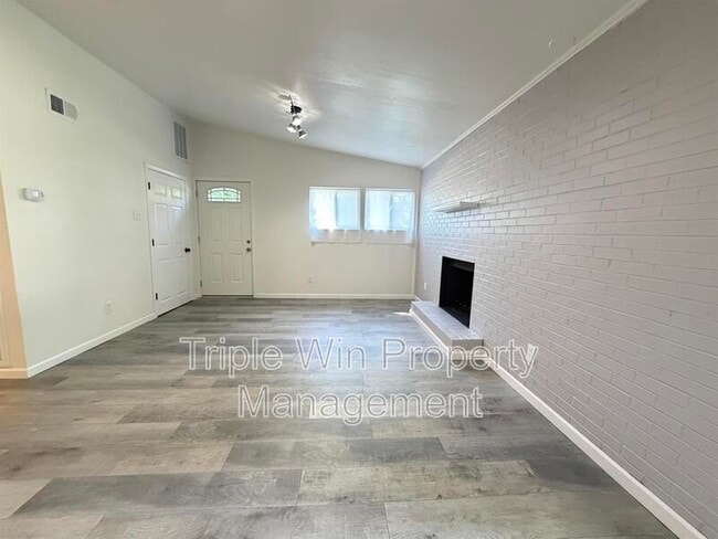 Photo - 8301 Pepperidge Dr
