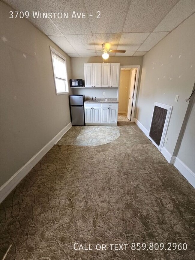 Building Photo - 3709 Winston Ave Unit 2