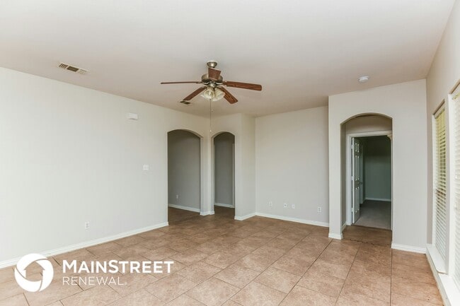 Photo - 233 Kennedy Dr