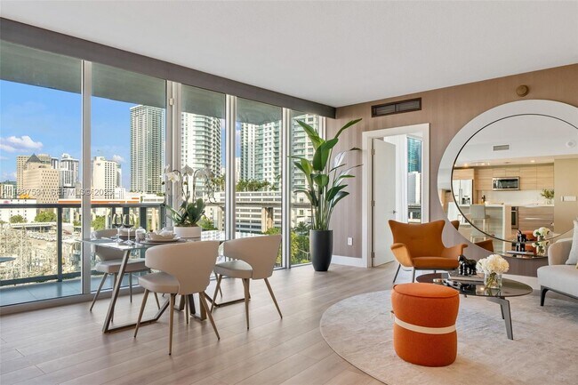 Photo - 185 SW 7th St Unit 803