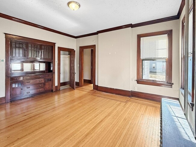 Photo - 438 University Ave NE Unidad 2