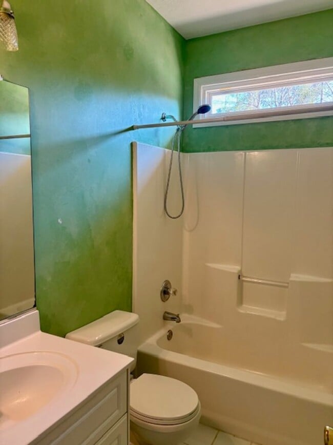 Photo - AVAILABLE NOW - 3 Bedroom 2.5 Bath Home in North Augusta!