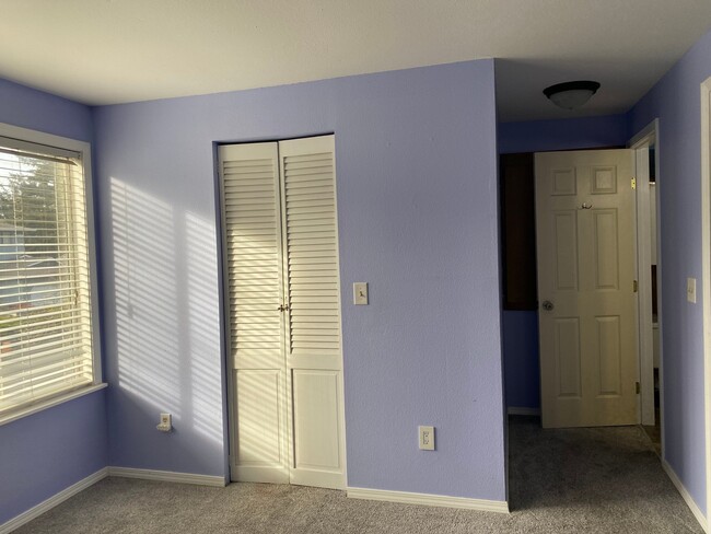 Photo - 33640 27th Pl SW