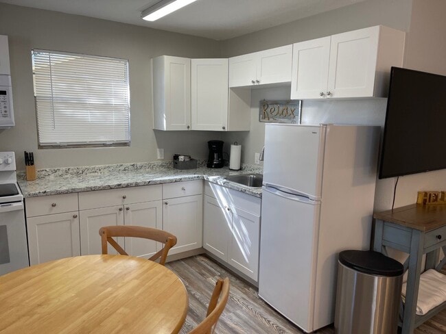 Photo - 2640 NE Indian River Dr