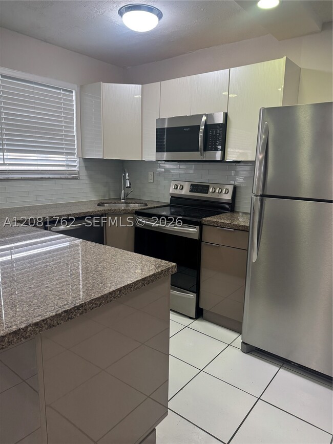 Photo - 1975 NE 135th St Unit 3E