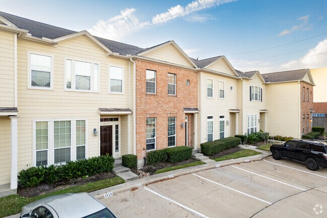 Photo - Reflections On Gentryside Townhomes