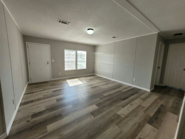 Photo - 201 Tanglewood Dr