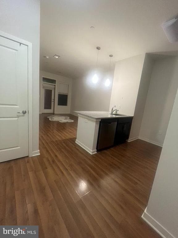 Building Photo - 401 Race St Unit 129