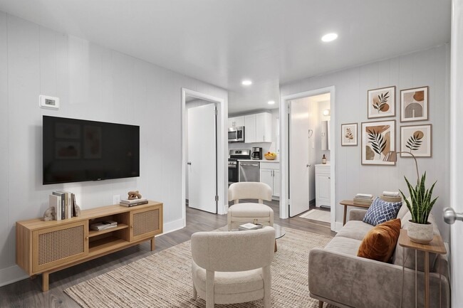 Building Photo - 3900 Howley St Unit 1