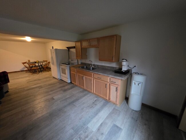 Building Photo - 11141 US-62 Unit Portage