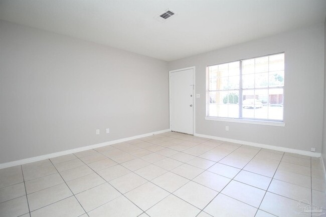 Photo - 10151 Guidy Ln