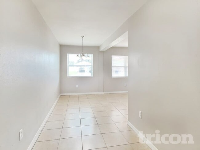 Photo - 1707 W Hanlon St
