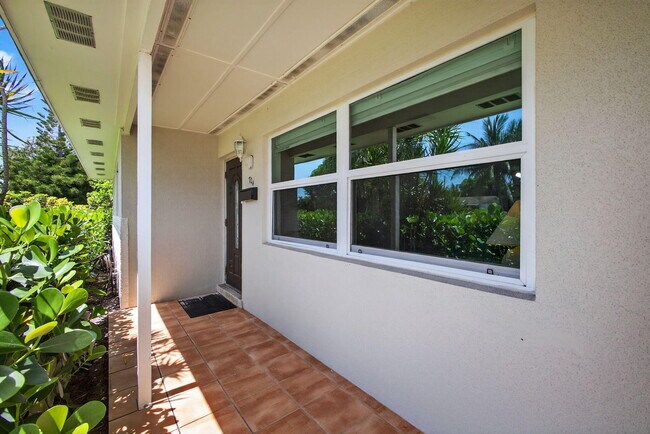Photo - 704 Juniper Dr