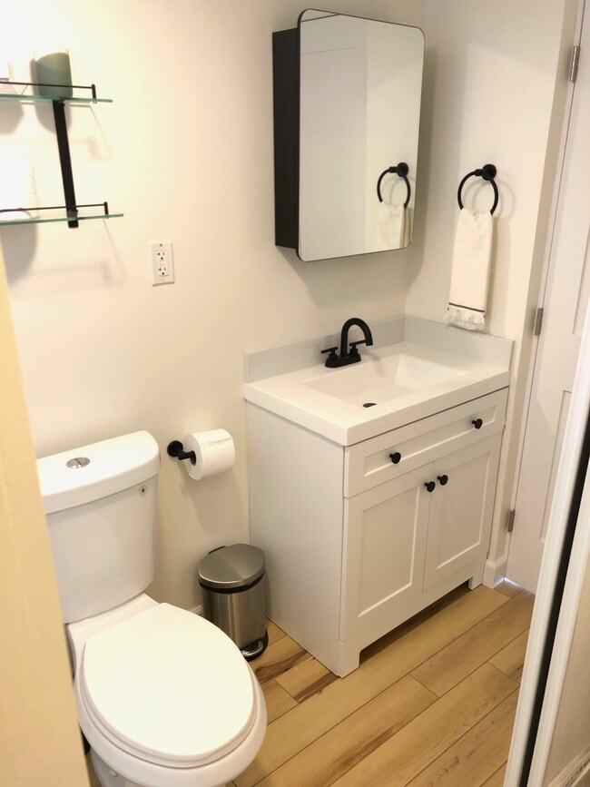 Full Bathroom!