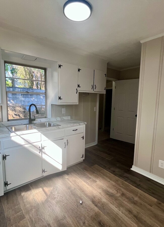 Building Photo - 813 2nd Ave N Unit 813