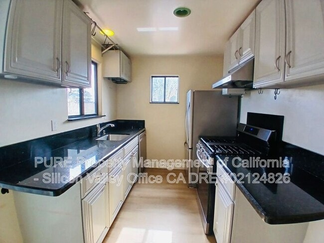 Photo - 7555 Sunset Way