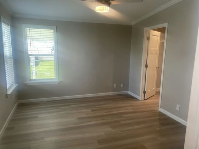 Photo - 6951 41st Ave N