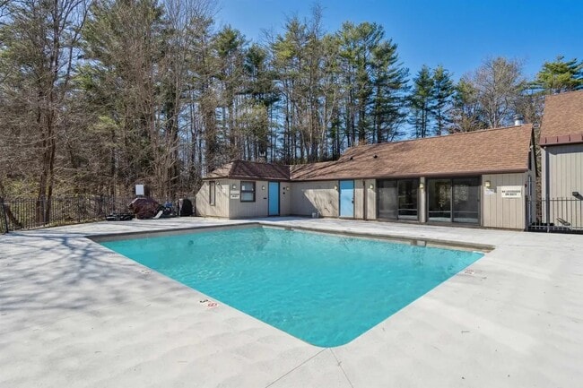 Photo - 115 Brook Hollow