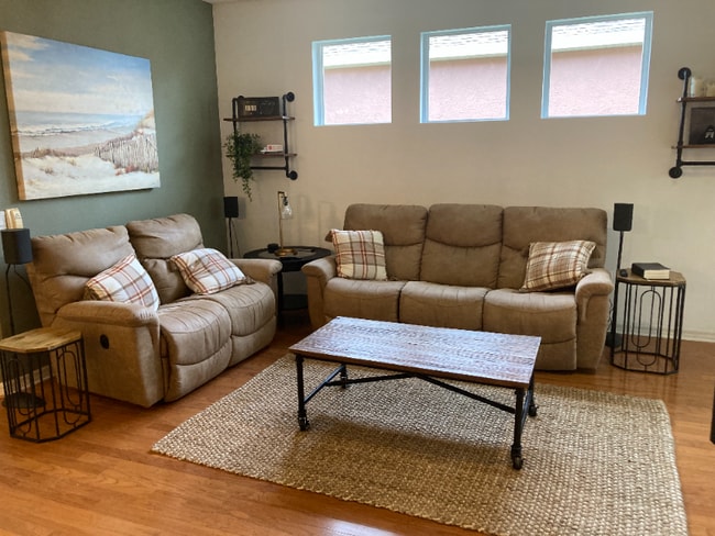 Photo - 1159 Millbrook Cir