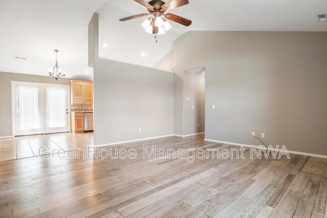 Photo - 403 Cherry St
