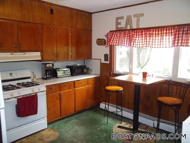 Photo - 151 Central St Unit 2