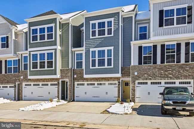 Photo - 9389 Edenderry Dr