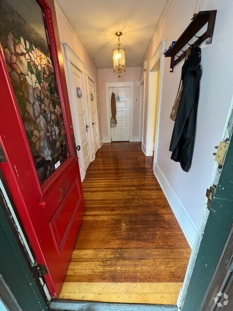 Building Photo - 267 Allston St Unit 1 Rental