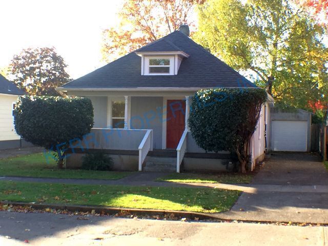 Building Photo - 1804 SE Harney St