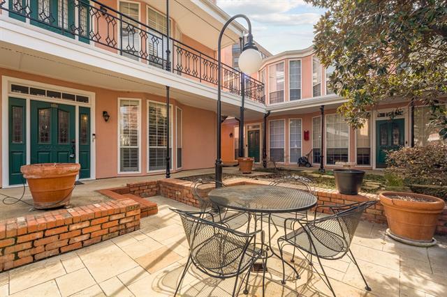 Photo - 3208 Cole Ave Unidad 1111